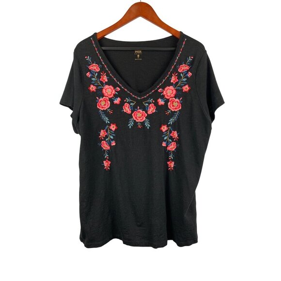 Belle By Kim Gravel Floral Embroidered V-Neck Black Top 1X - Picture 1 of 5